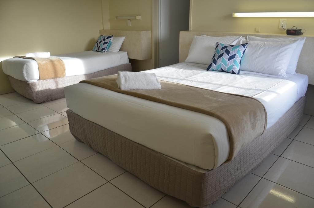Ambassador Motel Rockhampton Εξωτερικό φωτογραφία
