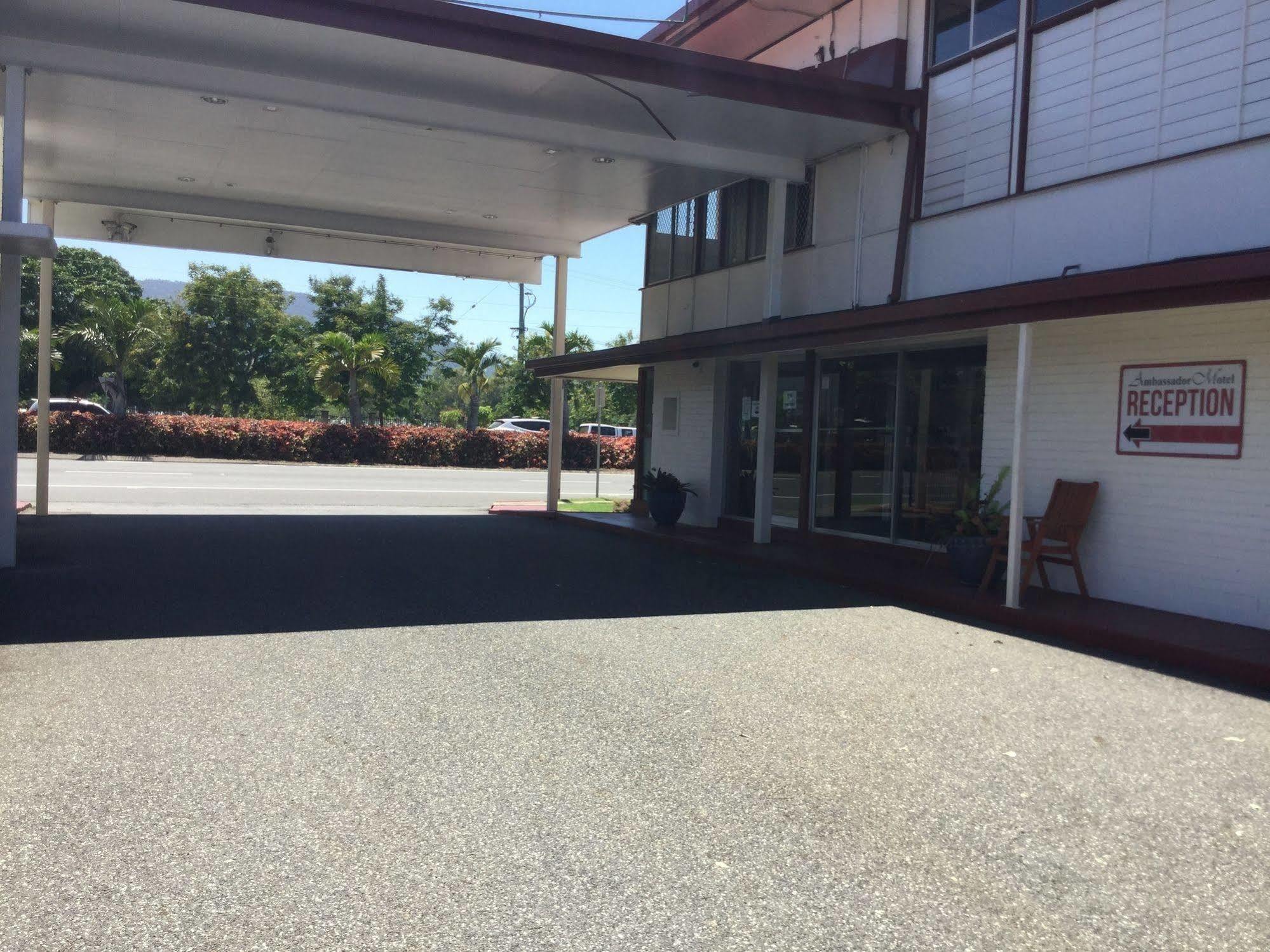 Ambassador Motel Rockhampton Εξωτερικό φωτογραφία
