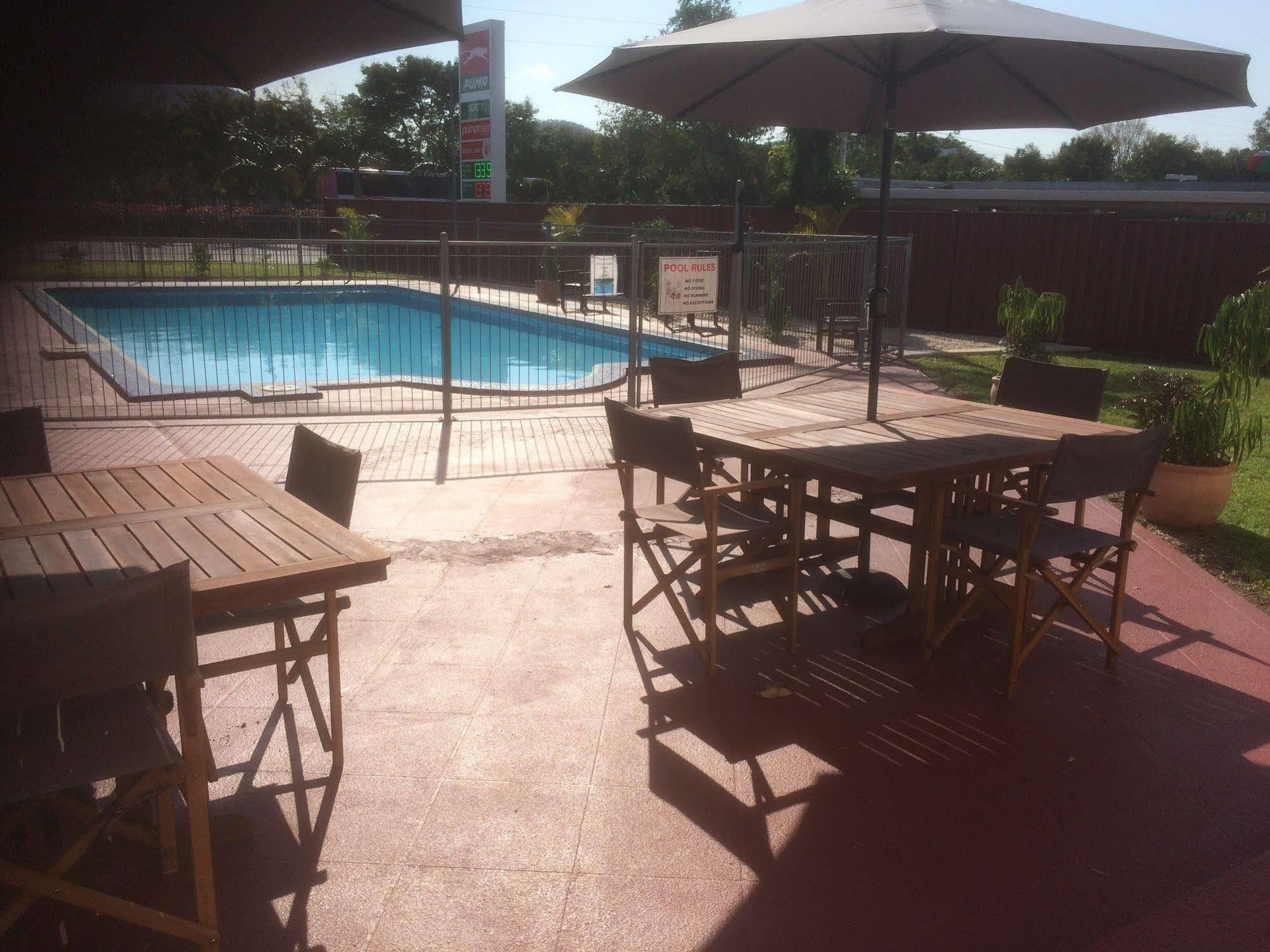 Ambassador Motel Rockhampton Εξωτερικό φωτογραφία